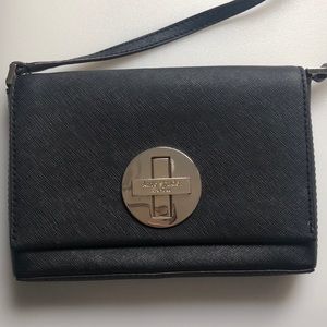 Kate spade black purse with turn clasp